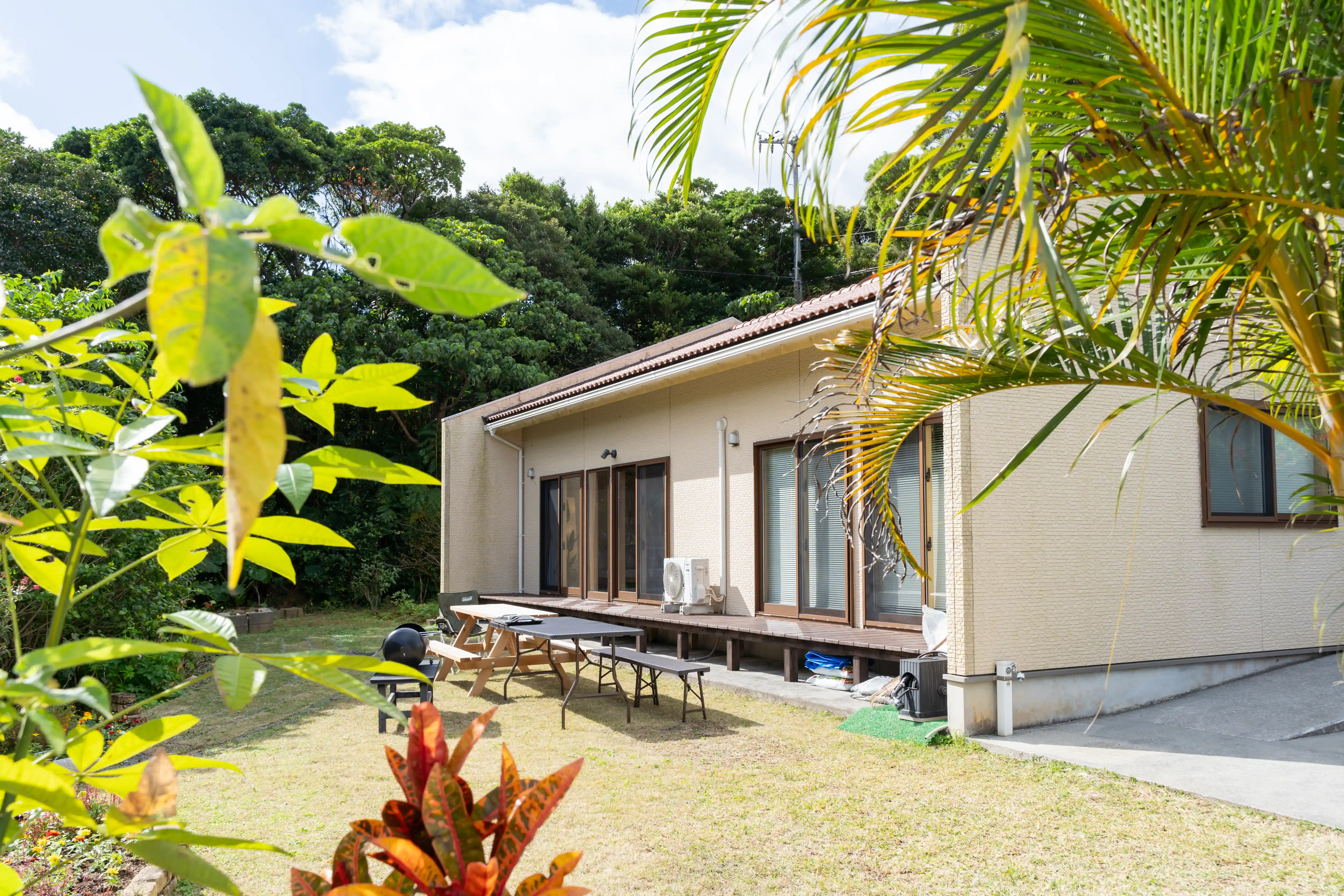 넓은 거실 공간